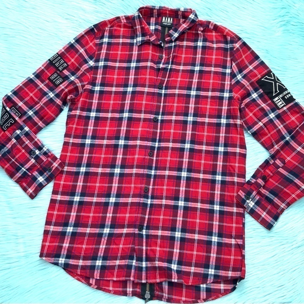 nANA jUDY
Views Graphic Plaid Button-Down Shirt - Picture 5 of 10